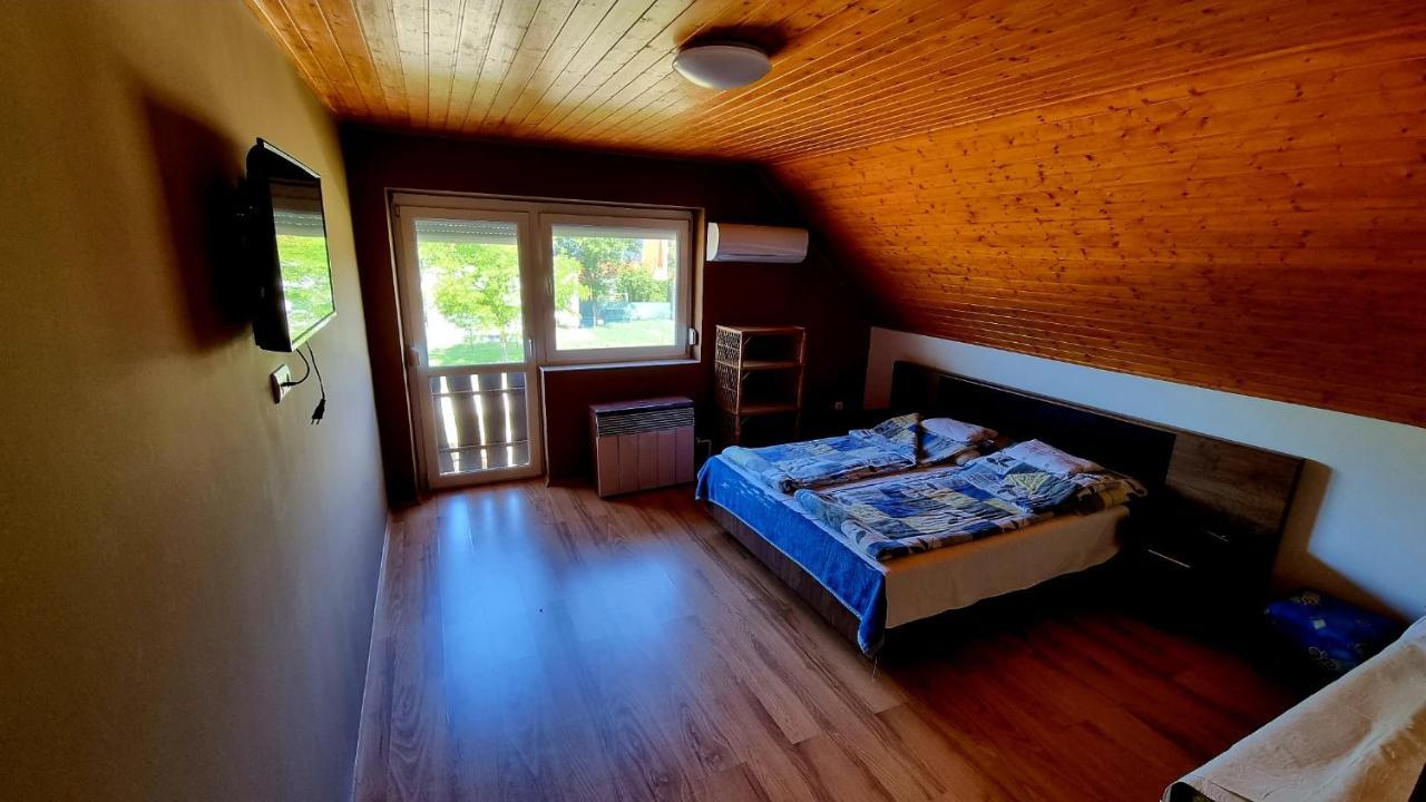 Relax Apartman Siofok-Sosto Luaran gambar